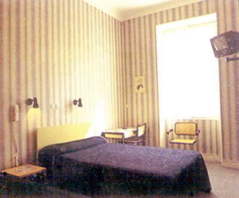Hotel Richelieu Menton Exterior photo